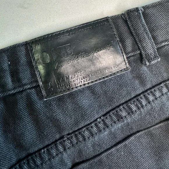 One Teaspoon Black Denim Frayed Shorts – Mid Rise Raw Hem SummerSize 26